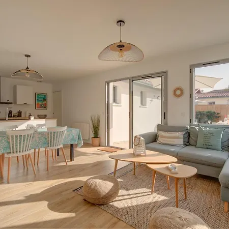 Maison De L'aiguillon 2*